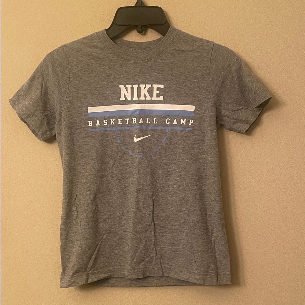 Nike Heather Gray Basketball Camp Tee youth medium